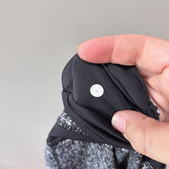 Lululemon‎ Inspire Tight II Splatter White Black / Black 7/8 - Size 6 - Picture 7 of 7